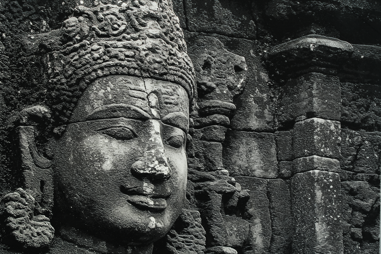 Lord Buddha, Ancient Stone Carvings Van Glo