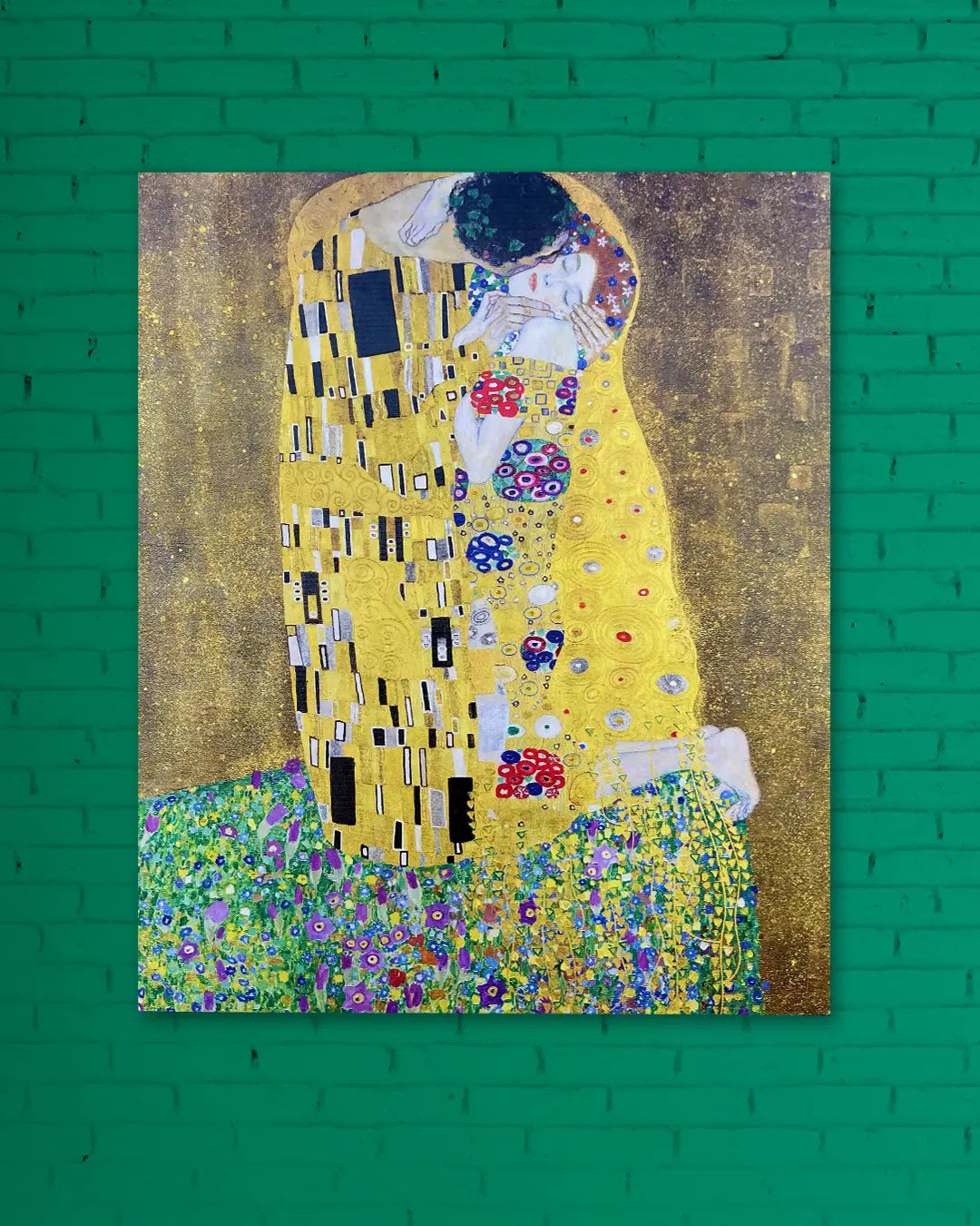 Kiss by Gustav Klimt Van Glo